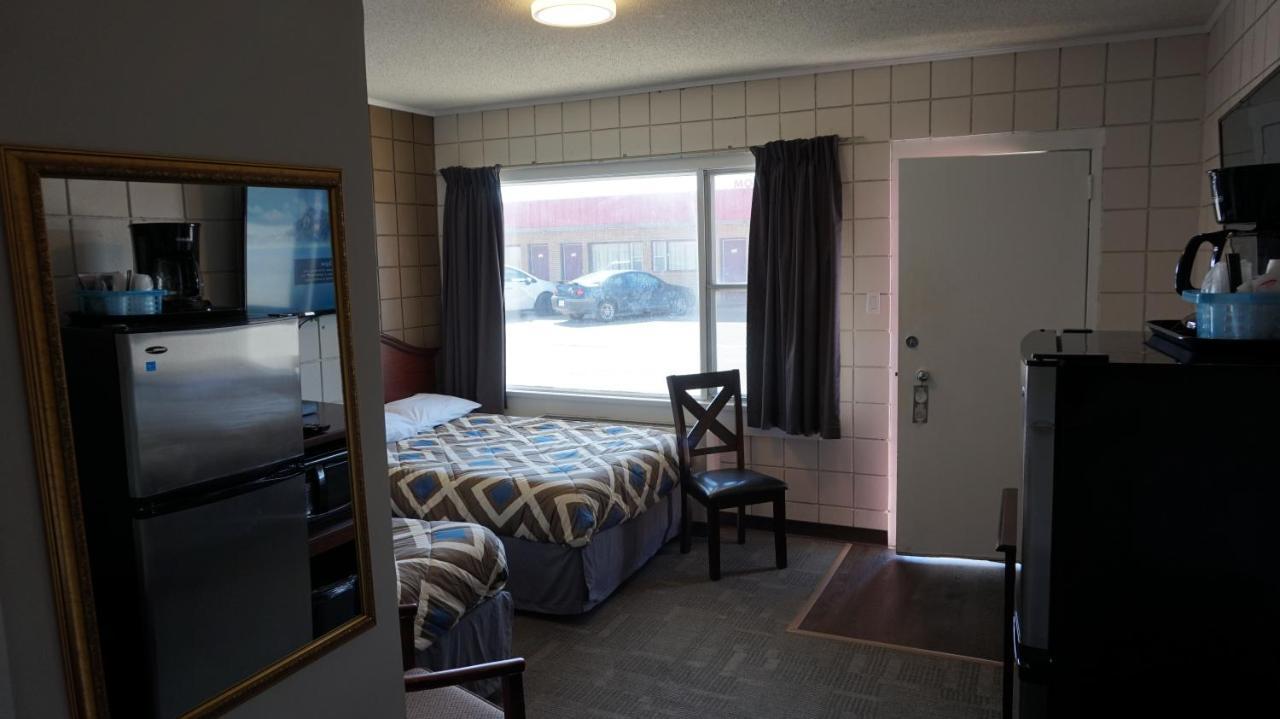 Caravel Motel Swift Current Exterior foto